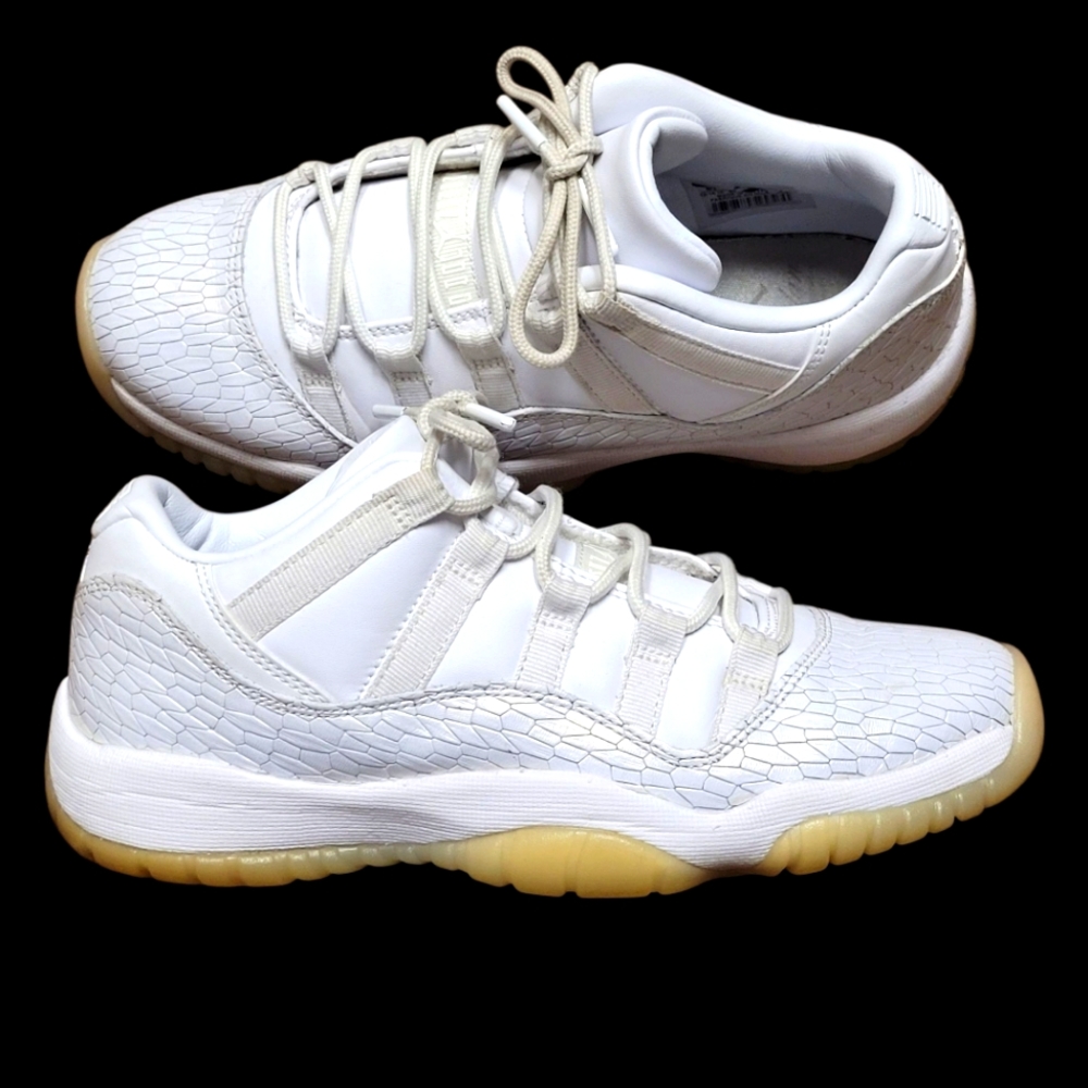 Nike Air Jordan XI/11 Retro Low Heiress Size 6 897331-100